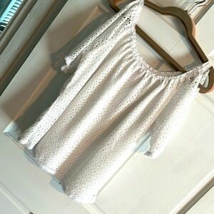 Gorgeous Lilly Pulitzer eyelet top, size small, EUC